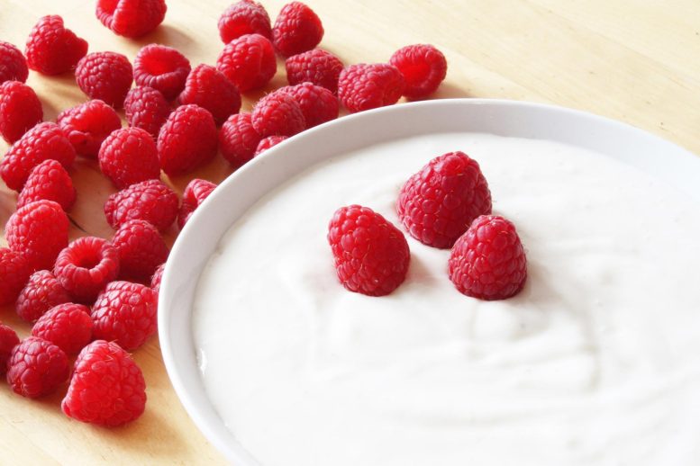 yogurt-and-raspberries-777x518